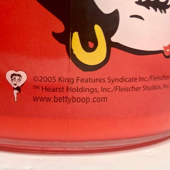 Vintage 2005 Plastic Betty Boop Mug/Drinking Glass - Picture 3 of 3